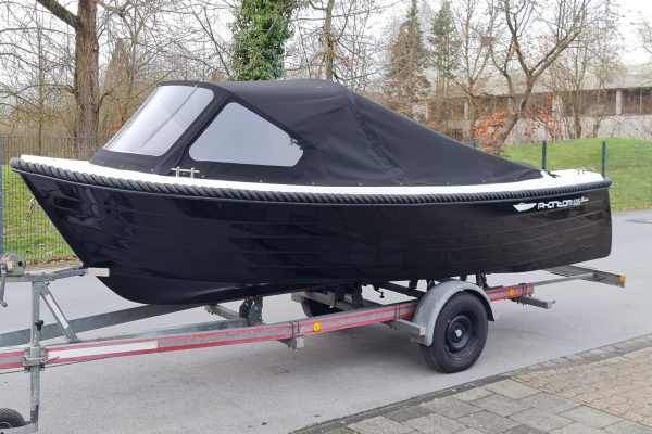 Phantom-535-Classic-Motorboot-schwarz-15