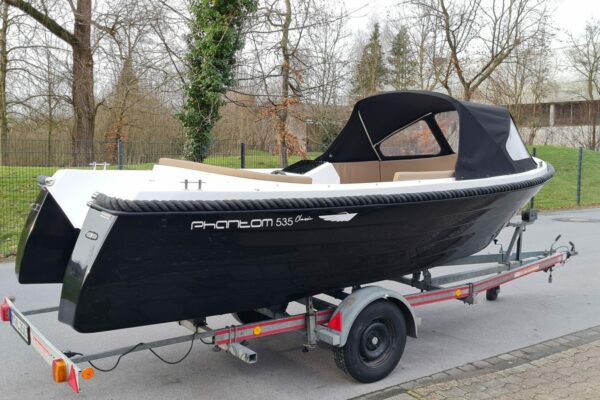 Phantom-535-Classic-Motorboot-schwarz-3