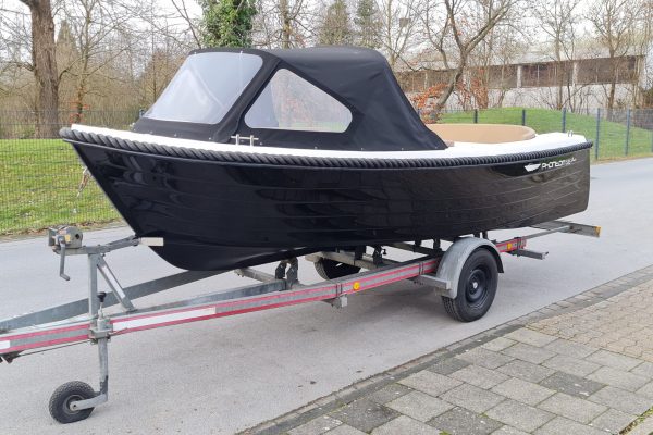 Phantom-535-Classic-Motorboot-schwarz-5